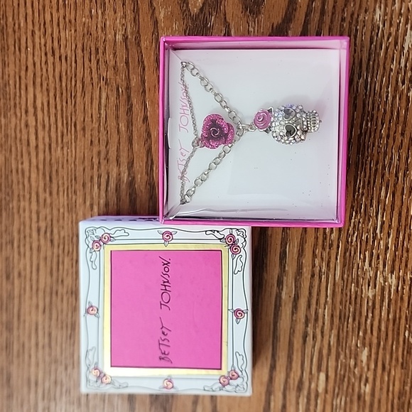 Betsey Johnson Vintage Bling Skull and Glitter Flower Double Stranded Necklace - Picture 3 of 3